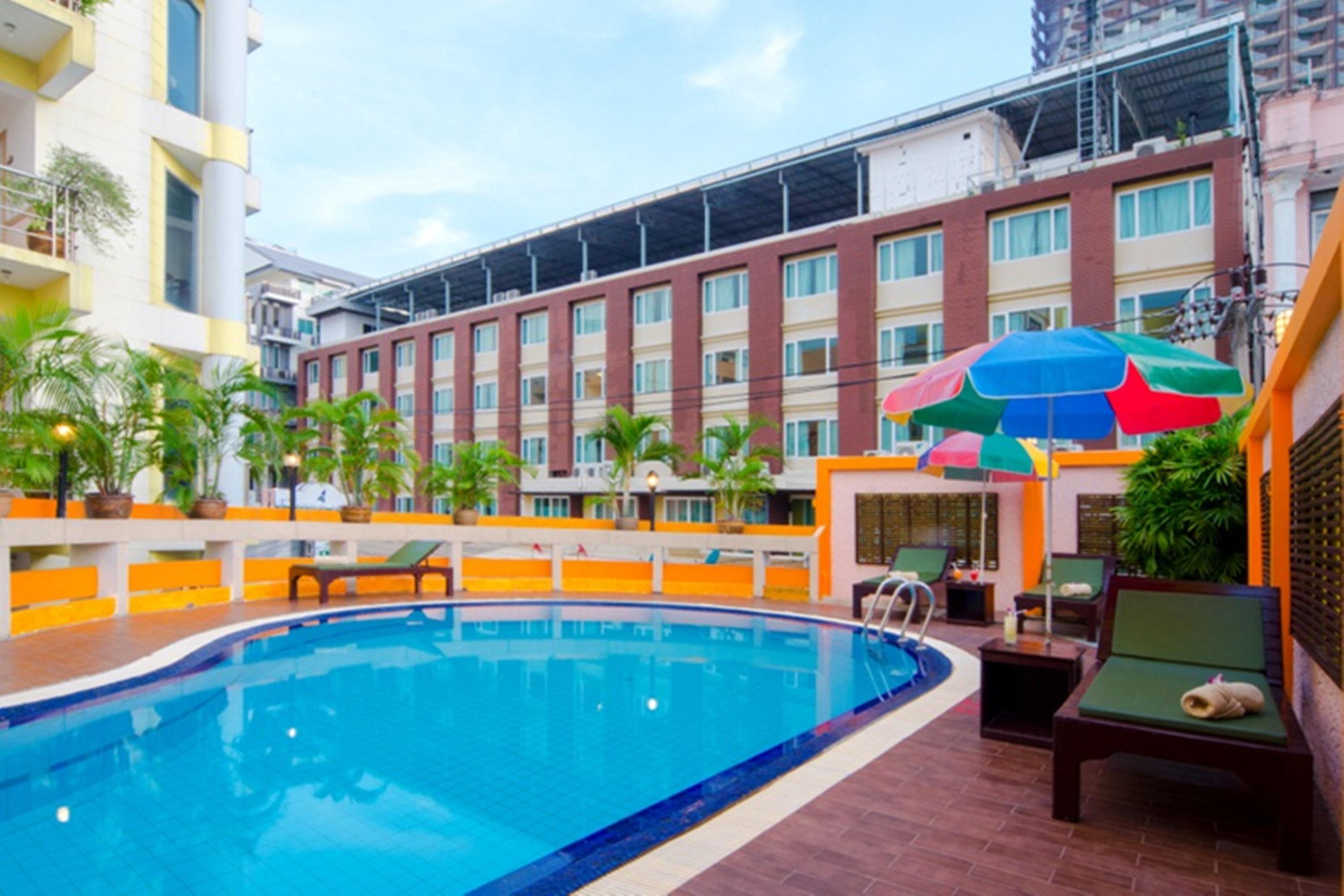 Eastiny Inn Hotel Pattaya Zewnętrze zdjęcie