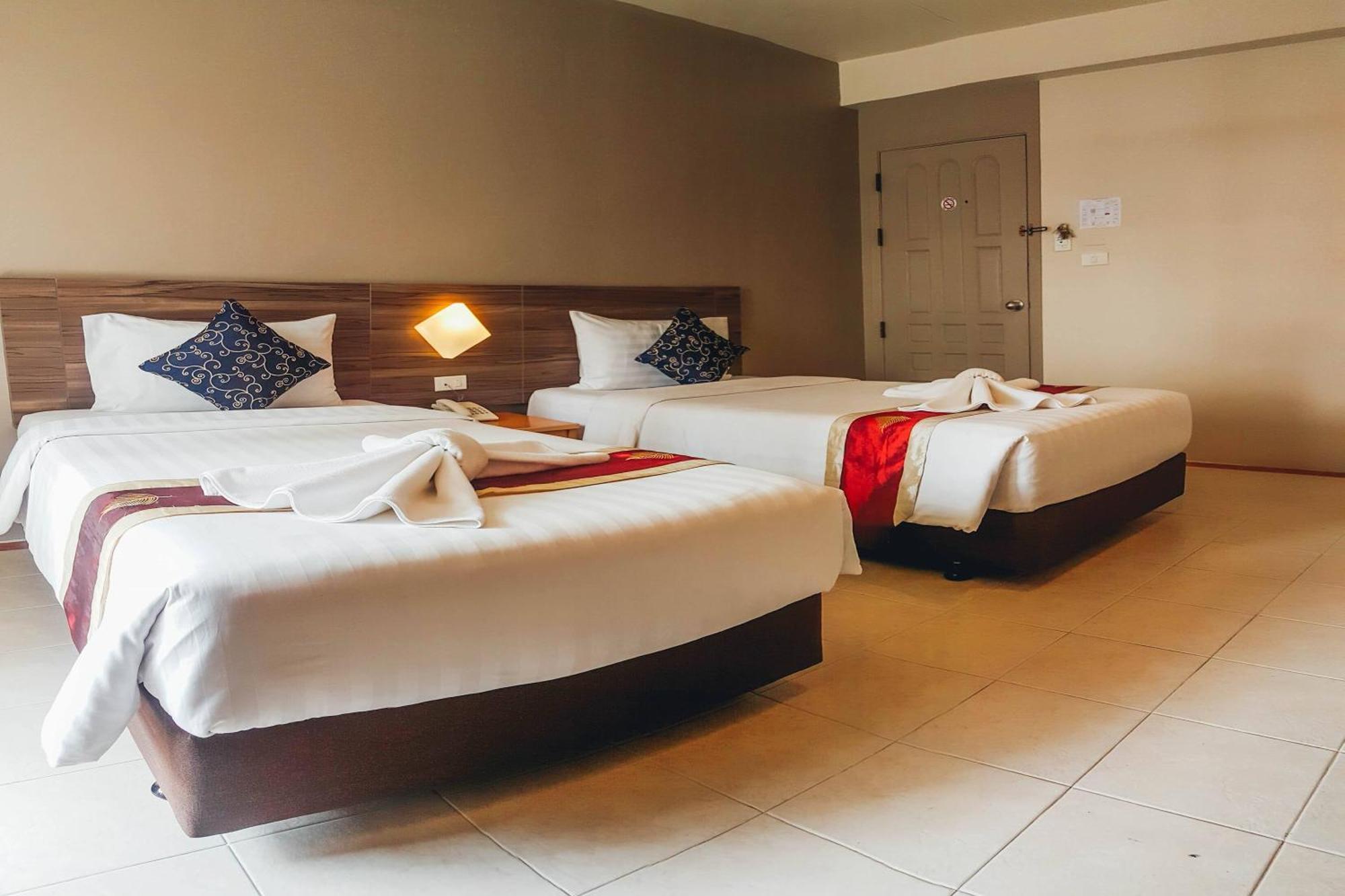 Eastiny Inn Hotel Pattaya Zewnętrze zdjęcie