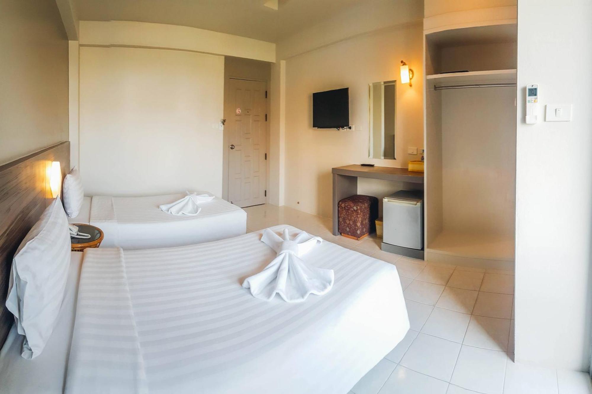Eastiny Inn Hotel Pattaya Zewnętrze zdjęcie