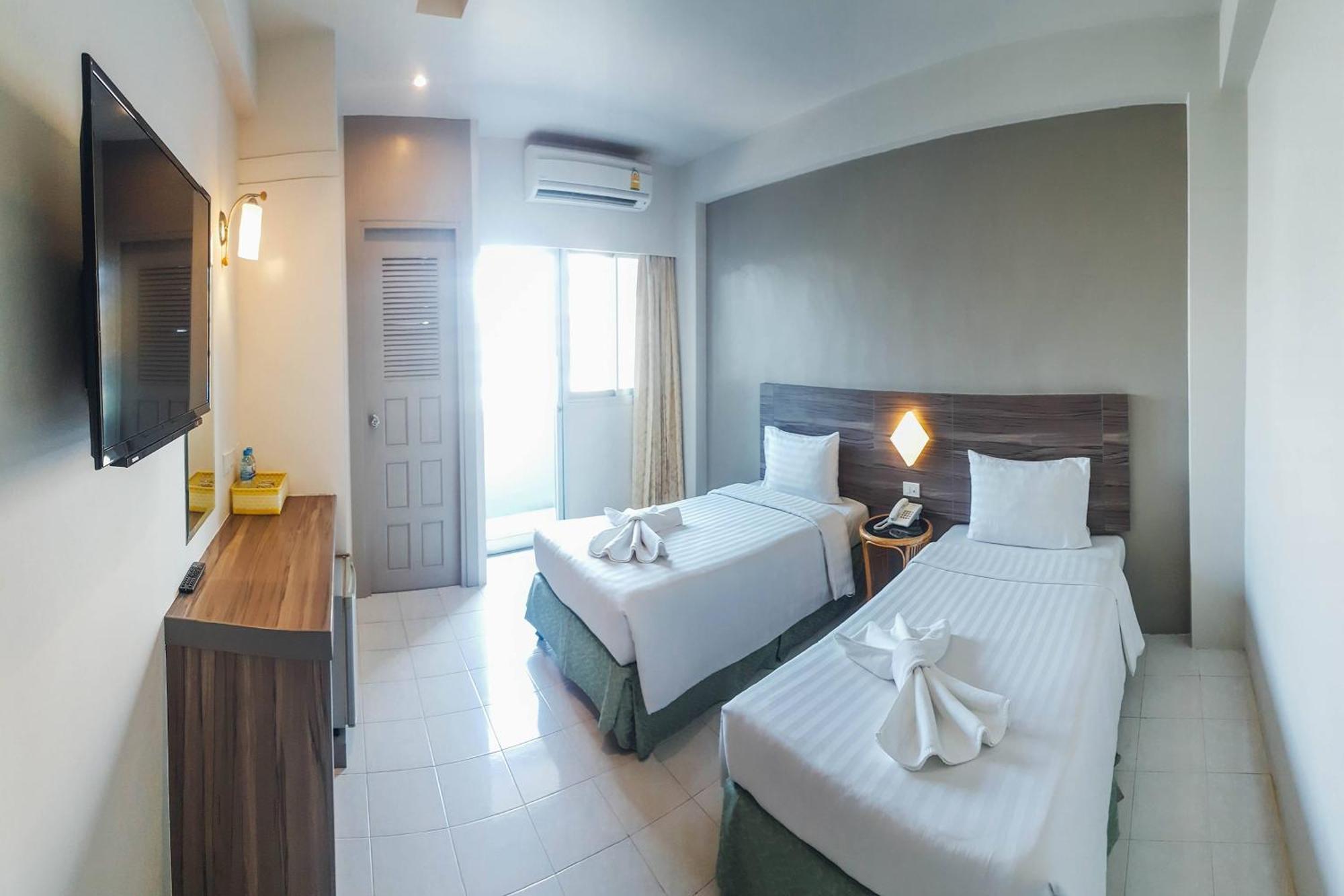 Eastiny Inn Hotel Pattaya Zewnętrze zdjęcie