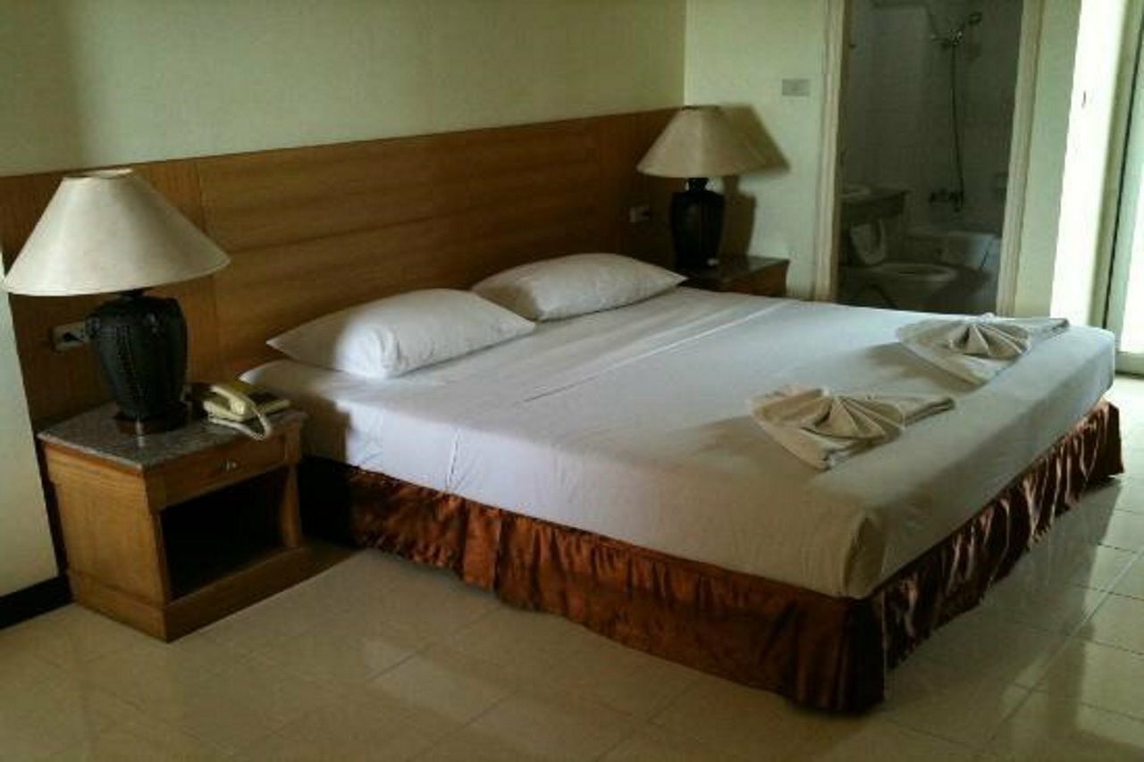 Eastiny Inn Hotel Pattaya Zewnętrze zdjęcie
